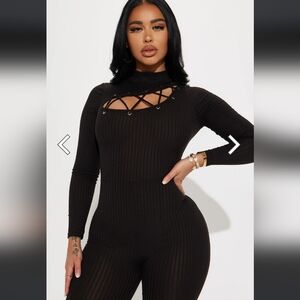 FASHION NOVA JUMPSUIT